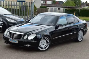 Mercedes-Benz E 320 CDI Lim. AUT.| Bi-XENON| Leder|Navi|Tempo.