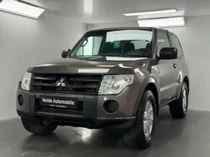 Mitsubishi Pajero 3.2 DI-D Inform 2. HAND Tüv 01.2028 Klima
