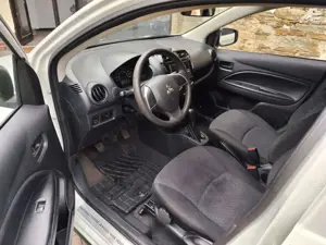 Mitsubishi Space Star *TÜV NEU* Bild 5