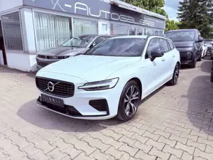 Volvo V60 R-Design Recharge Plug-In Hybrid AWD