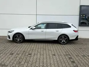 BMW 520 d M Sportpaket **Verfügbar ab Mitte 02/2026** Bild 4