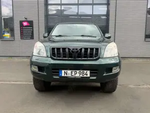 Toyota Land Cruiser 3.0 D-4D*OME FAHRWERK*STANDHEIZUNG*