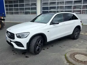Mercedes-Benz GLC 300 GLC 300 e 4Matic 9G-TRONIC AMG Line Plus
