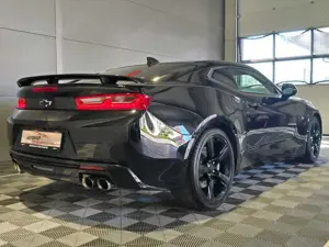 Chevrolet Camaro 6.2 V8°Bose°HUD°Ambiente°DAB°RFK°TWA°Shzg Bild 4