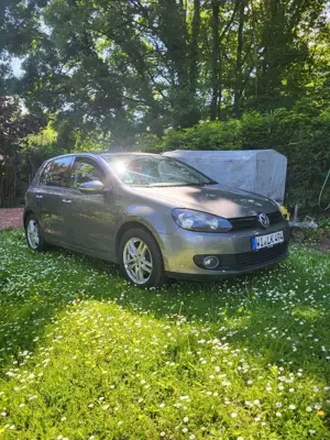 Volkswagen Golf 1.6 Edition Bild 2