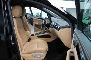 Porsche Macan MACAN 1.HAND/BURMESTER/CARPLAY/SPORT-AUSPUFF/20" Bild 4
