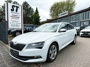 Skoda Superb 2.0 TDI Combi Style*KAMERA*ACC*XENON*NAVI