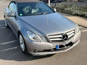Mercedes-Benz E 250 E 250 Cabrio BlueEFFICIENCY 7G-TRONIC Elegance