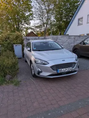 Ford Focus Turnier 1.0 EcoBoost Start-Stopp-System TITANIUM