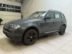 BMW X3 Baureihe X3 2.5si / XENON / AHK/ SHZ / LEDER