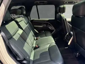 Land Rover Range Rover D350 HSE / Shadow Paket / AHK Bild 5