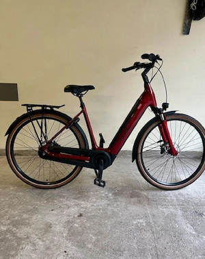 Verkaufe ein sehr gut erhaltenes CUBE E-Bike.