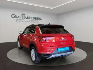 Volkswagen T-Roc Life 1.5 TSI Navi AHK Standheizung Bild 4