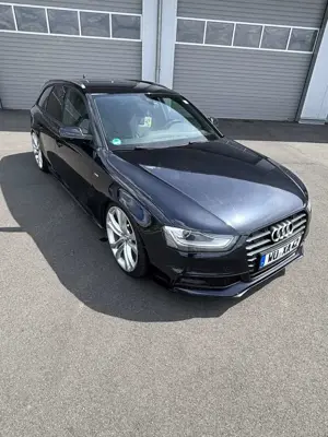 Audi A4 S line Sportpaket / plus