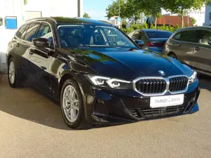 BMW 318 i Touring Aut LCI H/K Navi Leder LED Pano AHK