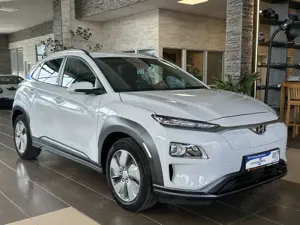 Hyundai KONA Advantage R.Cam Navi Krell Wärmepumpe SHZ