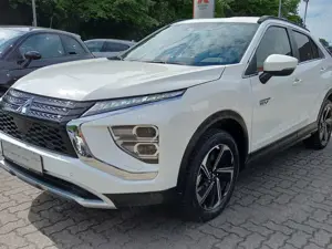 Mitsubishi Eclipse Cross Plus Hybrid 4WD /Standheiz./LED/Navi/Kamera/