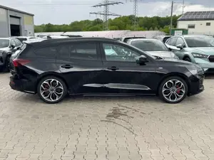 Ford Focus ST-Line X PANO*MATRIX*BO*ACC*KAM*APP*LHZ Bild 2