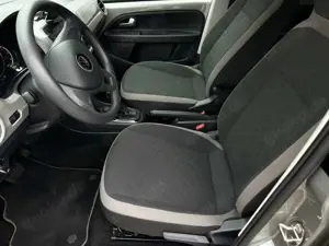 Volkswagen up! e-up! Style Sitzhzg BT LED-Tag Spur Bild 2