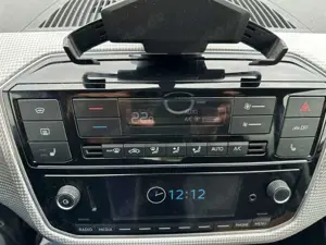 Volkswagen up! e-up! Style Sitzhzg BT LED-Tag Spur Bild 4