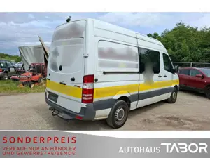 Mercedes-Benz Sprinter II HKa 211 CDI 5S AHK Bild 3