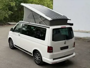 Volkswagen T5 California Beach Edition 4-Motion Xenon AHK Bild 4