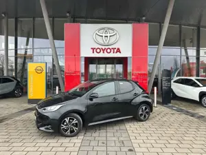 Toyota Yaris Hybrid Teamplayer COMFORT-PAKET KAMERA