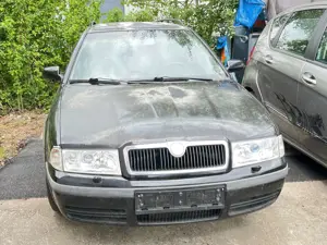 Skoda Octavia Octavia Combi Diesel 1.9 Tdi  E 4x4 .6 Gänge