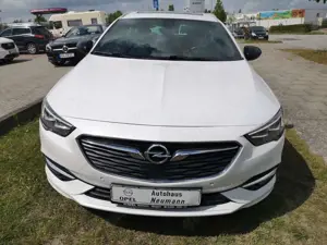 Opel Insignia ST Ultimate 4x4-Leder, Navi, LED, AHK, Dach, Sound Bild 2