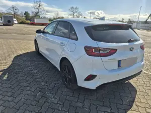 Kia Ceed / cee'd 1.0 T-GDI Limited Edition gepflegt aus 1. Hand Bild 4