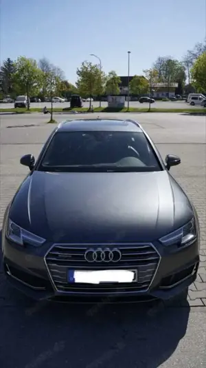 Audi A4 Avant 3.0 TDI DPF quattro tiptronic
