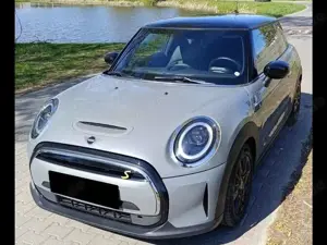 MINI Cooper SE Classic Trim