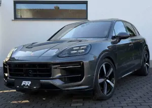 Porsche Cayenne E-Hybrid SportDesign Massage Burmes AHK