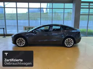 Tesla Model 3 Rear-Wheel Drive Bild 4