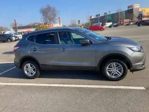 Nissan Qashqai Qashqai 1.6 DIG-T N-Connecta