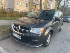 Dodge Grand Caravan SXT Bild 2