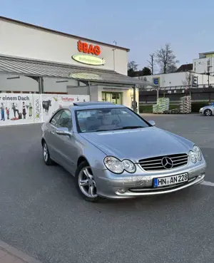 Mercedes-Benz CLK 200 Coupe Kompressor Avantgarde