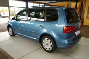 Volkswagen Touran Match NAVIGATION / KLIMA / 7.SITZER / PDC Bild 3