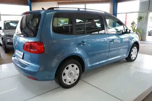 Volkswagen Touran Match NAVIGATION / KLIMA / 7.SITZER / PDC Bild 4