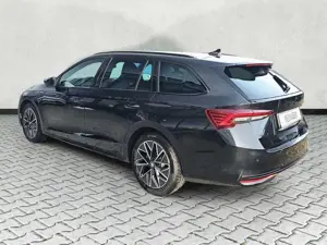 Skoda Octavia Combi 2.0 TSI 150 kW 4x4 Sportline DSG / Matrix... Bild 5