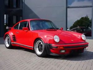 Porsche 911 3,3 Turbo / 930
