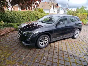BMW X2 X2 sDrive18i AHK+RFK+NAVI+BUSINESS Paket