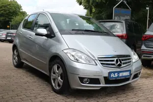Mercedes-Benz A 180 *2.HAND | SHZ | KLIMA | BT*