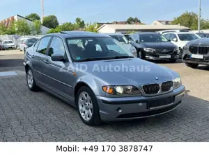 BMW 320 i Edition Sport*Aut.*NAVI*PDC*XENON*TEMPO Bild 3