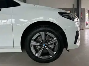 BMW 220 Widescreen/AHK/Drive Ass. Plus Bild 4
