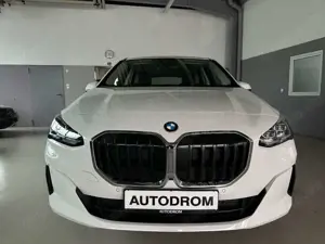 BMW 220 Widescreen/AHK/Drive Ass. Plus Bild 2