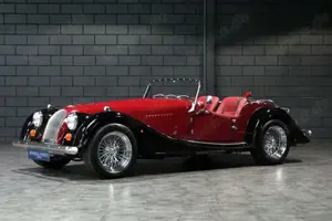 Morgan Plus 8 Roadster 3.9 V8 WideBody Viele Extras