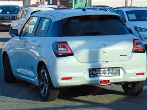 Suzuki Swift 1.2 HYBRID Comfort+ - Cam - Sitzhzg - Navi Bild 3