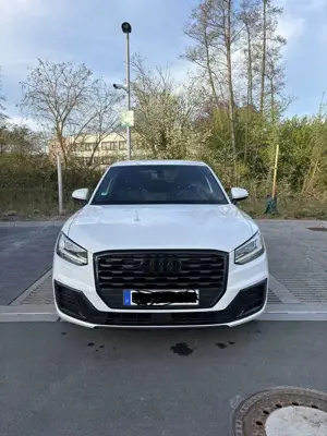 Audi Q2 35 TDI quattro S tronic sport
