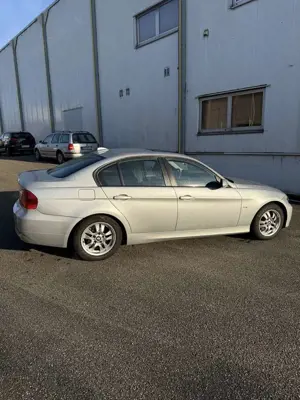 BMW 318 318i
